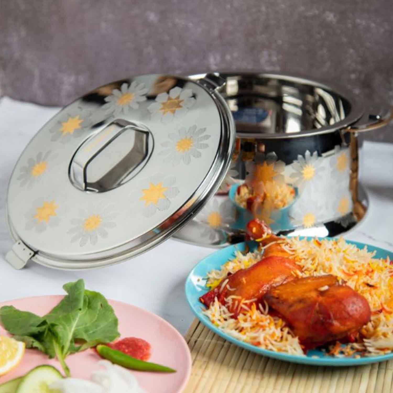 Arshia Stainless Steel Hot Pot Food Warmer Belly Shaped Star Design Gold-Plated
